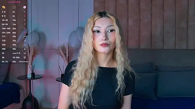 CarolReeves online show from November 14, 2025, 6:17 am