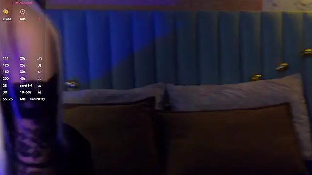 CarolReeves online show from October 31, 2025, 6:21 am