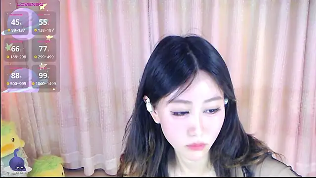 Snapshot of Aimee-520 chatting on May 12, 2026, 1:02 am Aimee-520 online show from May 12, 2026, 1:02 am