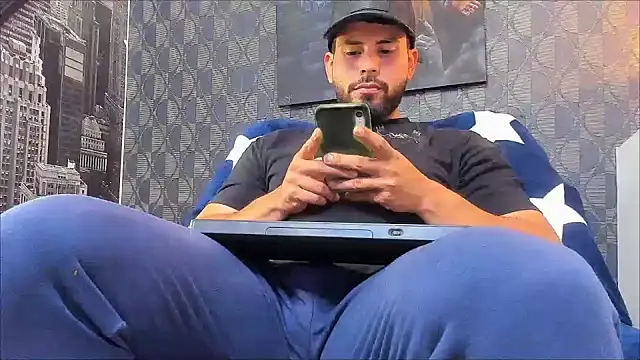 Snapshot of jake_skye chatting on February 18, 2026, 4:36 pm jake skye online show from February 18, 2026, 4:36 pm