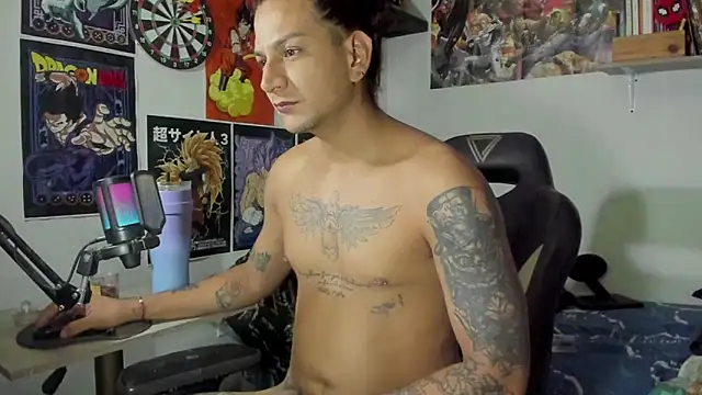 Snapshot of dariell_smokesexx chatting on July 14, 2026, 2:23 pm dariell smokesexx online show from July 14, 2026, 2:23 pm