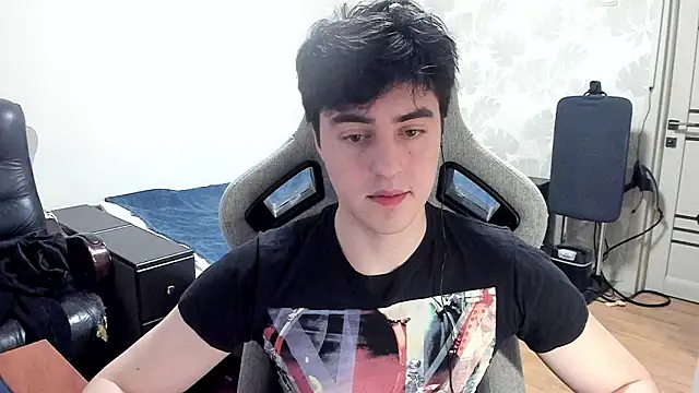 Snapshot of Knuckles17 chatting on February 10, 2026, 1:10 pm Knuckles17 online show from February 10, 2026, 1:10 pm