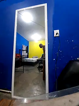 Snapshot of ElmaCannon chatting on October 22, 2025, 12:10 am ElmaCannon online show from October 22, 2025, 12:10 am