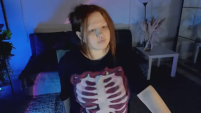 bitchofsun  online show from February 4, 2026, 4:46 pm