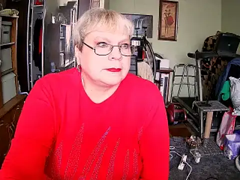 LOLA8888 online show from November 9, 2025, 11:58 am