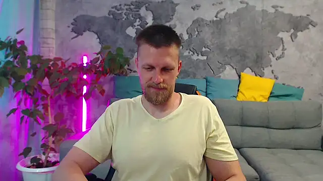 Snapshot of VikingChrisss chatting on July 12, 2026, 10:27 am VikingChrisss online show from July 12, 2026, 10:27 am