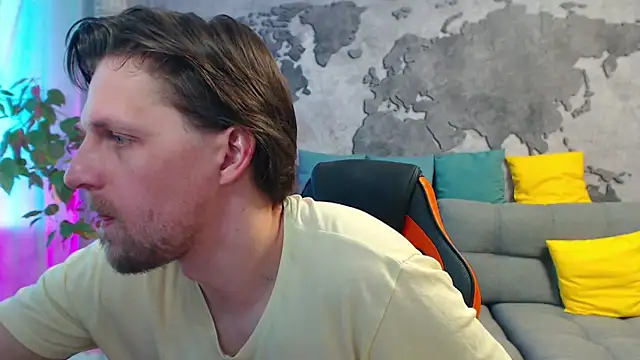 Snapshot of VikingChrisss chatting on April 13, 2026, 10:30 am VikingChrisss online show from April 13, 2026, 10:30 am