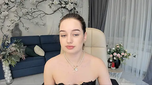 MiracleCurly online show from February 4, 2026, 4:02 pm