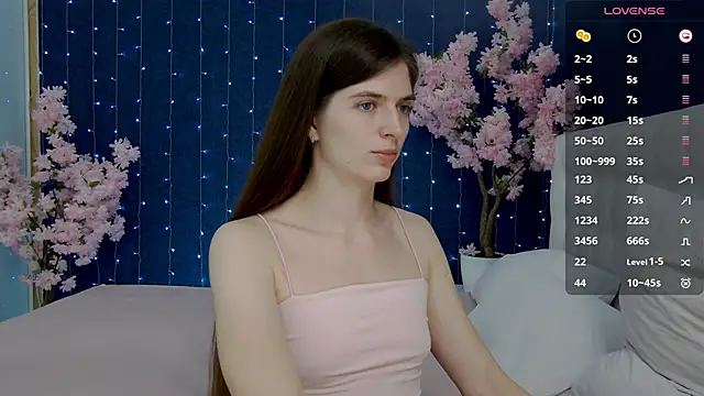 -Mirror-Girl- online show from March 13, 2025, 1:29 pm