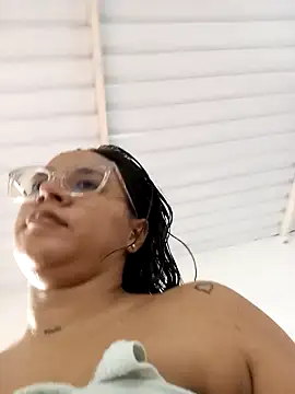 Snapshot of Cristel_Shop chatting on February 18, 2025, 8:14 pm Cristel Shop online show from February 18, 2025, 8:14 pm
