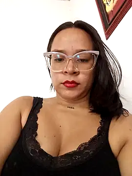 Snapshot of Cristel_Shop chatting on February 3, 2025, 7:52 pm Cristel Shop online show from February 3, 2025, 7:52 pm