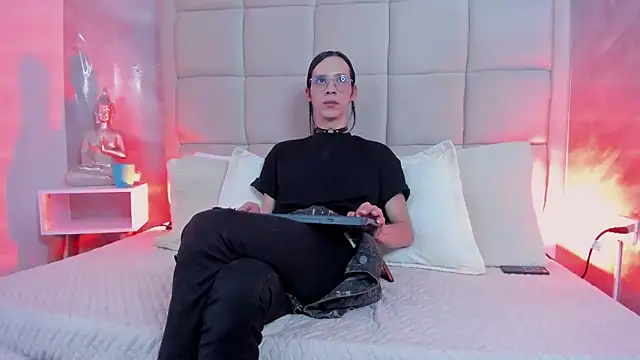 Hecatee 77 online show from November 13, 2025, 7:51 pm