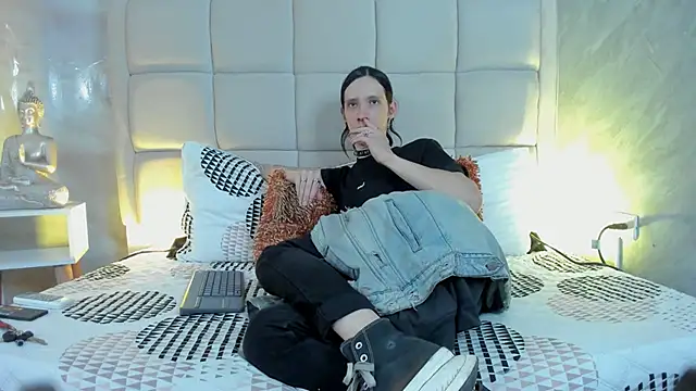 Hecatee 77 online show from February 14, 2026, 7:58 pm