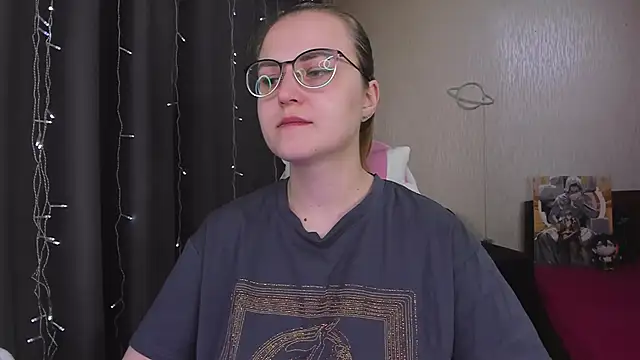 MissBrightShine online show from February 19, 2026, 11:18 am