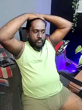 Rayansmith  online show from October 14, 2025, 9:58 pm