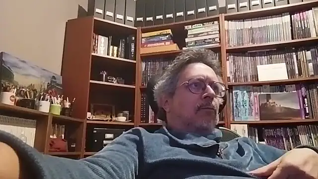 Mandra is a whore online show from October 15, 2025, 9:34 pm