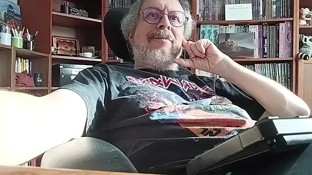 Mandra is a whore online show from November 10, 2025, 11:15 am