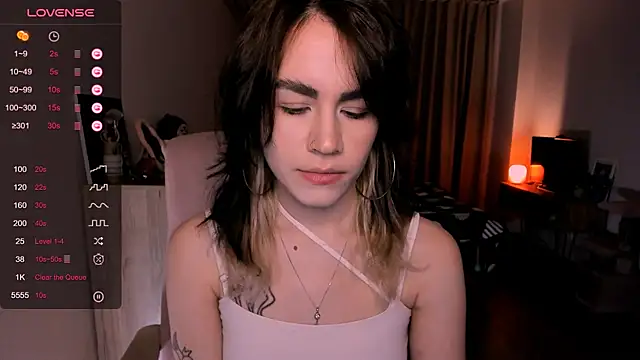 Snapshot of _selectrra chatting on March 14, 2025, 11:56 am selectrra online show from March 14, 2025, 11:56 am