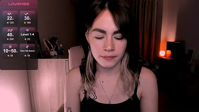 Snapshot of _selectrra chatting on March 11, 2025, 1:01 pm selectrra online show from March 11, 2025, 1:01 pm