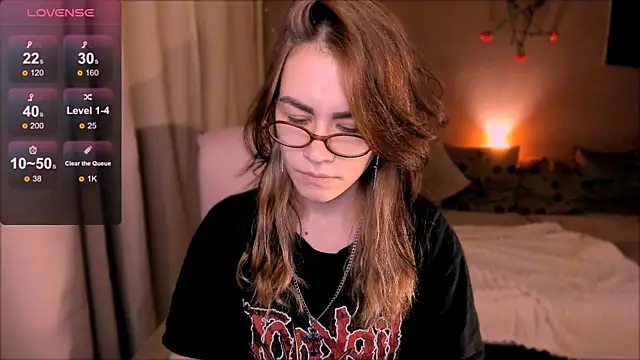 Snapshot of _selectrra chatting on September 23, 2025, 8:16 pm selectrra online show from September 23, 2025, 8:16 pm