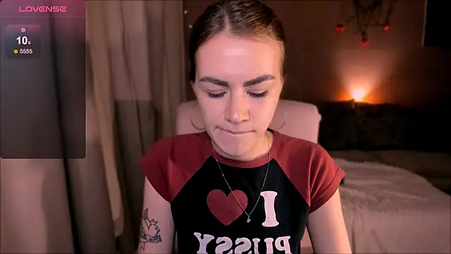 Snapshot of _selectrra chatting on September 19, 2025, 7:29 pm selectrra online show from September 19, 2025, 7:29 pm