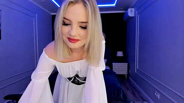 FloweryLove 1 online show from March 17, 2025, 1:57 am