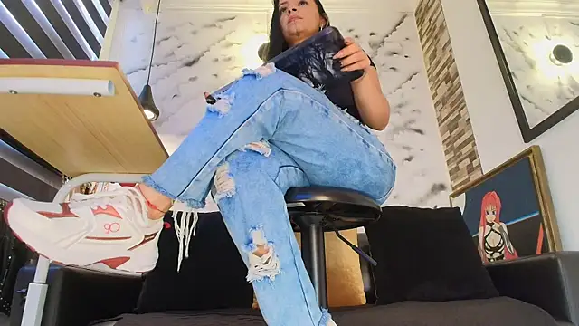 Snapshot of Sophie_LittleS chatting on March 3, 2026, 1:18 pm Sophie LittleS online show from March 3, 2026, 1:18 pm