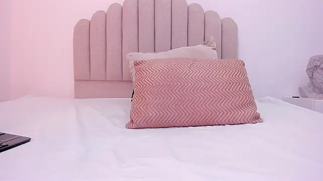 sarita duque online show from November 7, 2025, 12:10 pm