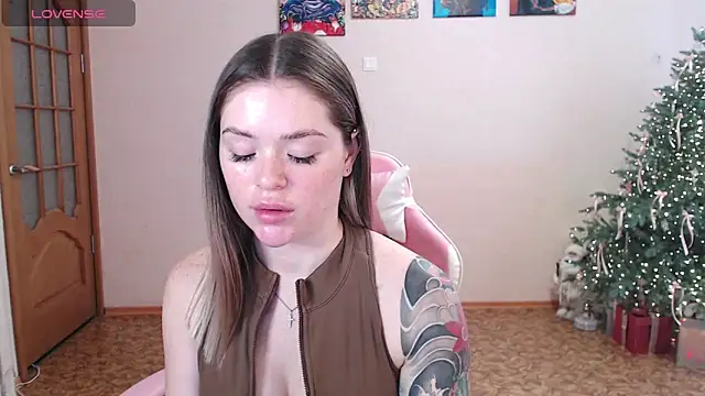 miaacatt online show from January 11, 2026, 9:27 am