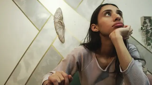 RoxanaCyrano  online show from October 9, 2025, 7:47 pm