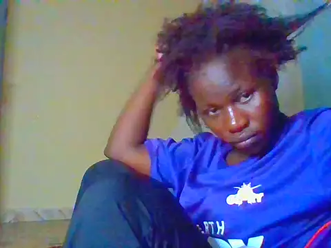 Snapshot of prettychic5 chatting on May 20, 2026, 4:15 pm prettychic5 online show from May 20, 2026, 4:15 pm