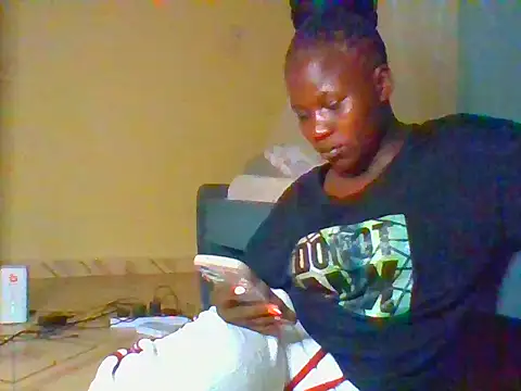 Snapshot of prettychic5 chatting on May 27, 2026, 5:09 pm prettychic5 online show from May 27, 2026, 5:09 pm