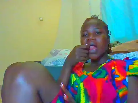 Snapshot of prettychic5 chatting on May 9, 2026, 12:30 pm prettychic5 online show from May 9, 2026, 12:30 pm