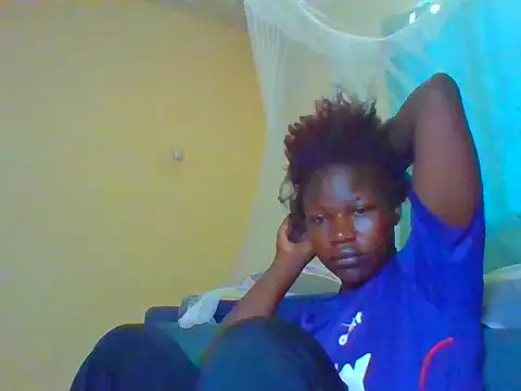 Snapshot of prettychic5 chatting on May 21, 2026, 6:55 am prettychic5 online show from May 21, 2026, 6:55 am