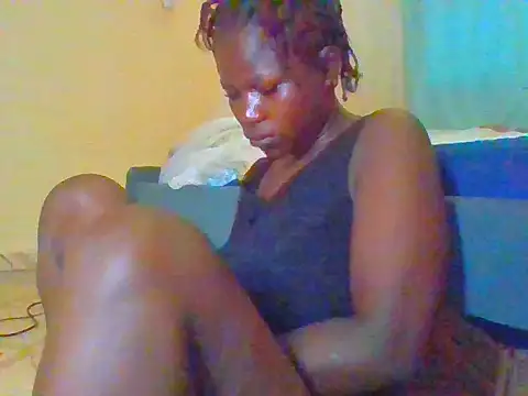 Snapshot of prettychic5 chatting on May 15, 2026, 5:49 am prettychic5 online show from May 15, 2026, 5:49 am
