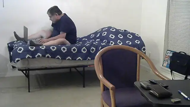 Peachestabby147 online show from November 2, 2025, 4:50 am