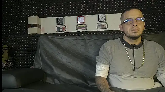 Dulce yors online show from February 12, 2025, 6:40 pm