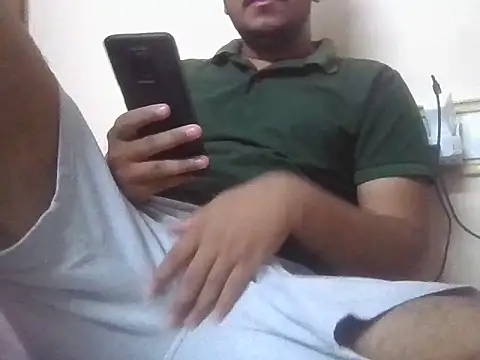 Snapshot of mrshine chatting on September 29, 2025, 3:35 am mrshine online show from September 29, 2025, 3:35 am