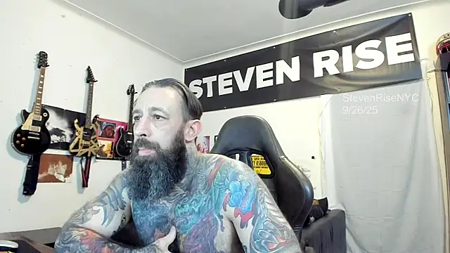 Snapshot of StevenRiseNYC chatting on September 27, 2025, 2:07 am StevenRiseNYC online show from September 27, 2025, 2:07 am