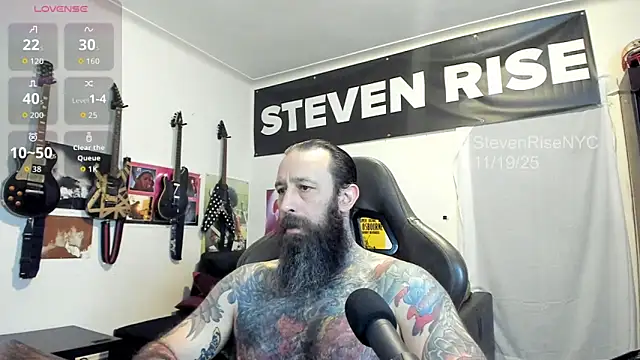 Snapshot of StevenRiseNYC chatting on November 20, 2025, 1:39 am StevenRiseNYC online show from November 20, 2025, 1:39 am