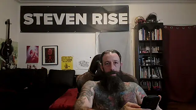 Snapshot of StevenRiseNYC chatting on May 28, 2026, 12:00 pm StevenRiseNYC online show from May 28, 2026, 12:00 pm