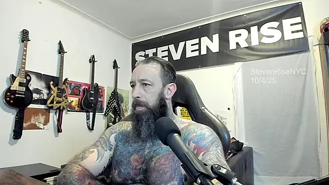 Snapshot of StevenRiseNYC chatting on October 5, 2025, 12:18 pm StevenRiseNYC online show from October 5, 2025, 12:18 pm