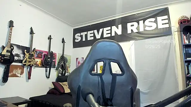 Snapshot of StevenRiseNYC chatting on September 26, 2025, 2:02 pm StevenRiseNYC online show from September 26, 2025, 2:02 pm