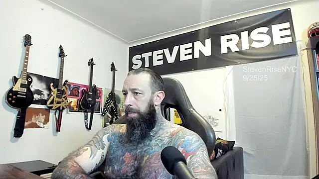 Snapshot of StevenRiseNYC chatting on September 26, 2025, 1:45 am StevenRiseNYC online show from September 26, 2025, 1:45 am