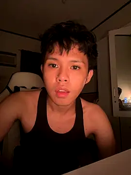 Plaxtique online show from October 2, 2025, 7:39 pm