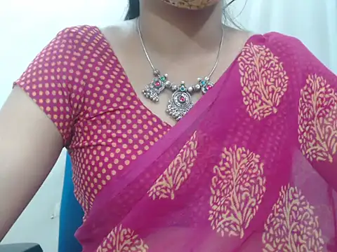 Lovely Siri 23 online show from February 9, 2026, 6:33 am