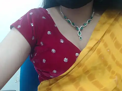 Lovely Siri 23 online show from April 10, 2026, 5:20 pm