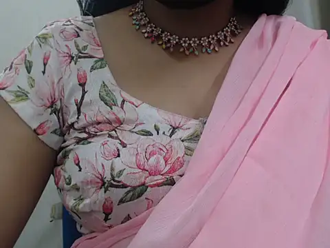 Snapshot of Lovely_Siri_23 chatting on June 7, 2026, 3:17 pm Lovely Siri 23 online show from June 7, 2026, 3:17 pm