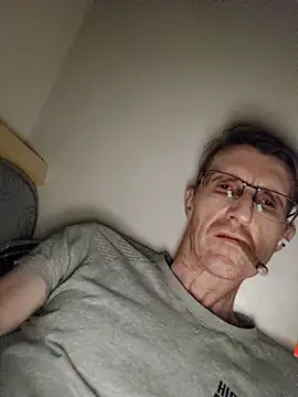 Zingan1983 online show from February 14, 2026, 3:18 am