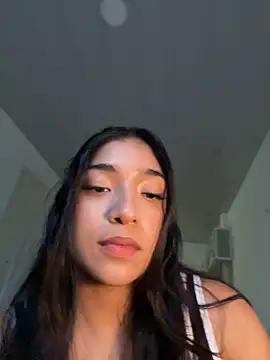 Snapshot of Bellafr chatting on December 23, 2024, 11:06 pm Bellafr online show from December 23, 2024, 11:06 pm
